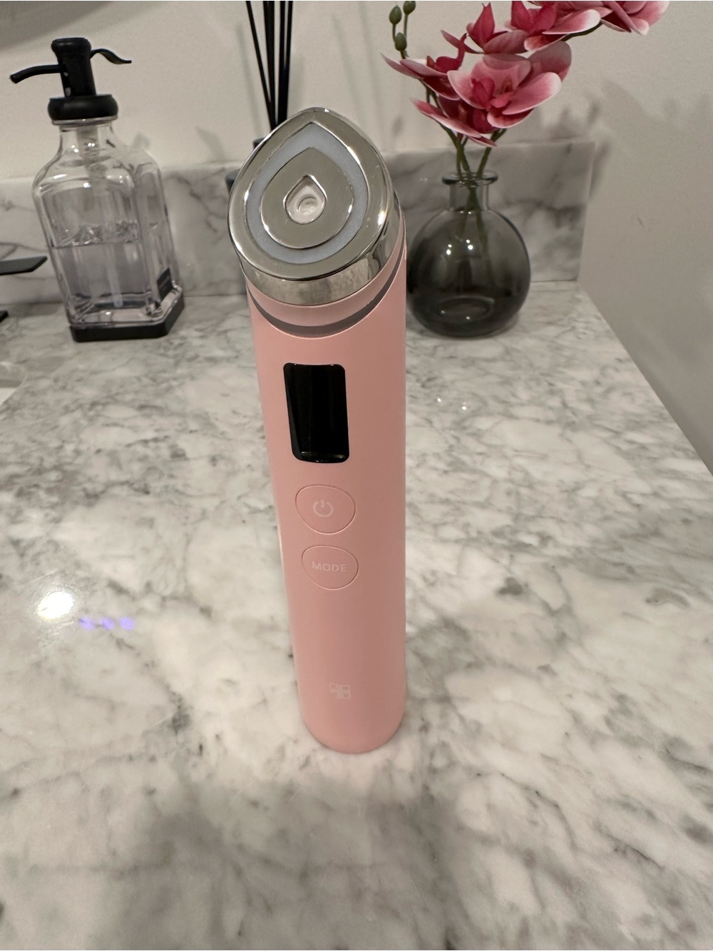 Medicube booster pro wand - Picture 2 of 8